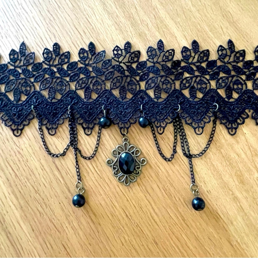 Dark romantic choker necklace